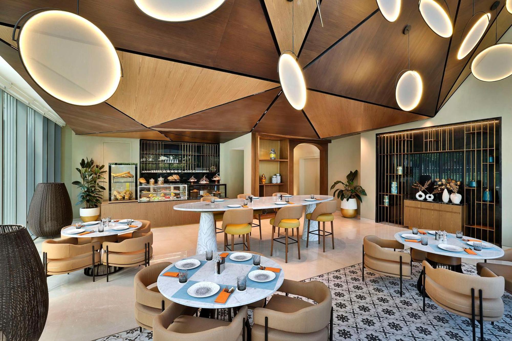 Tumbi West Palm Beach Hotel Dubai,Tapestry Collection Hilton מראה חיצוני תמונה